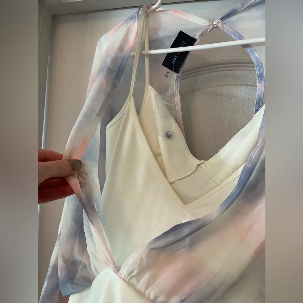 Bodysuit size medium NWT - Picture 2 of 6